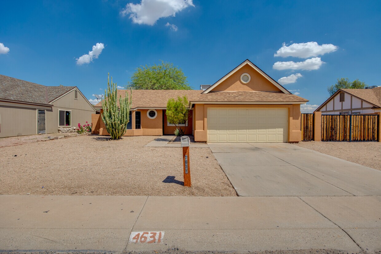 Primary Photo - 4631 N 106th Dr