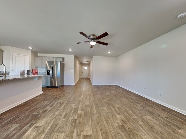 Building Photo - 1643 Commendable Ct