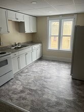 Building Photo - 116 N Broad St