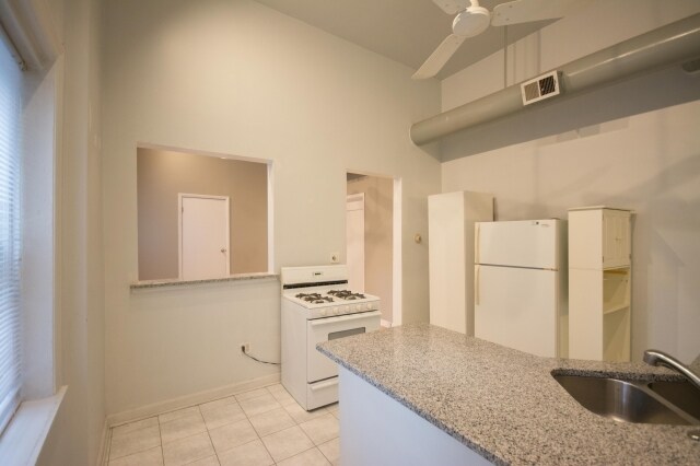 Foto del edificio - 1953 W Roscoe St