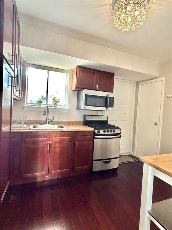 Foto del edificio - 7143 Peri Ln