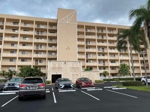 Building Photo - 7076 Huntington Ln