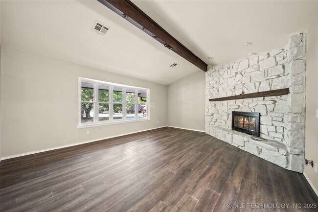 Building Photo - 11401 S 98th E Ave