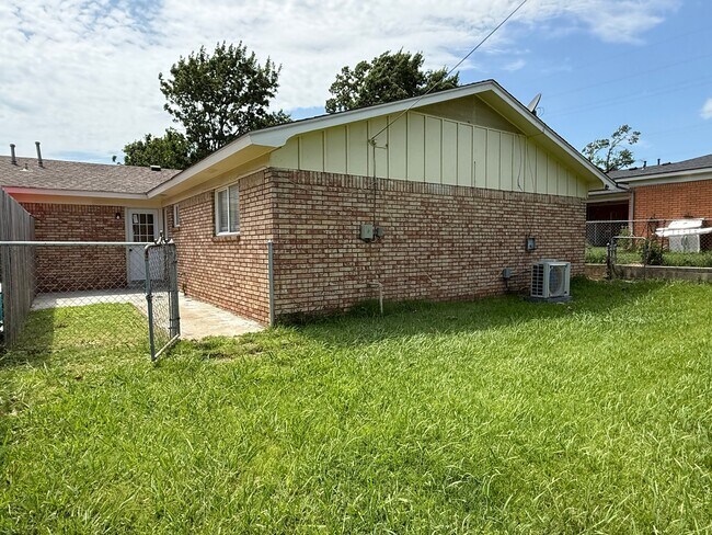 Foto del edificio - 1509 S 67th E Ave