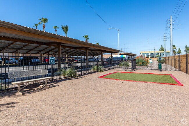 Parque para perros - Courtyard at Encanto Apartments