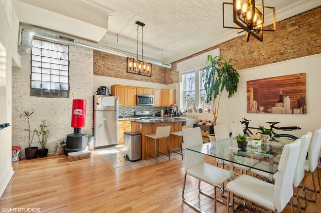 Foto del edificio - 2048 W Evergreen Ave