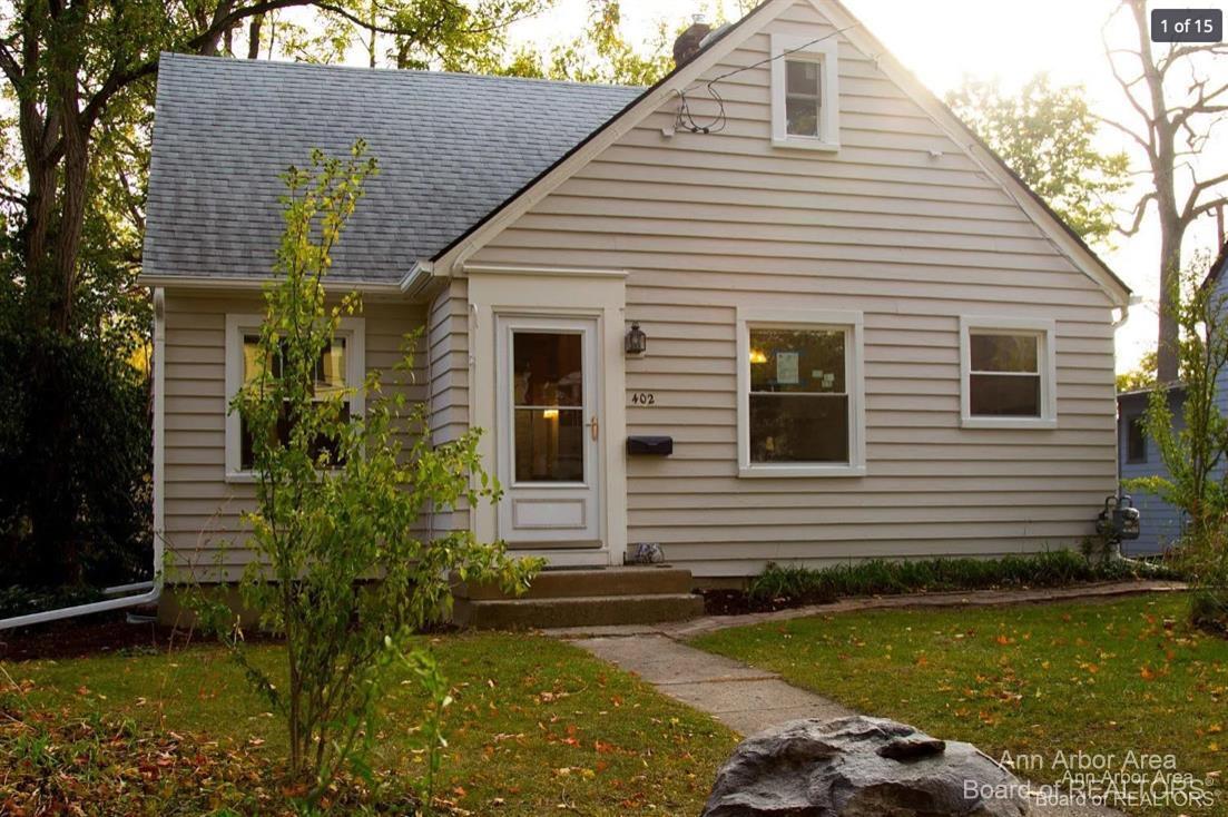 Primary Photo - 402 Maple Ridge