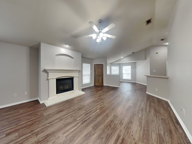 Building Photo - Adorable Home in Keller ISD!