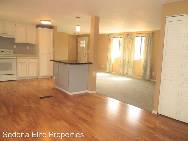 Building Photo - 4 br, 2 bath House - 675 ANDANTE DRIVE