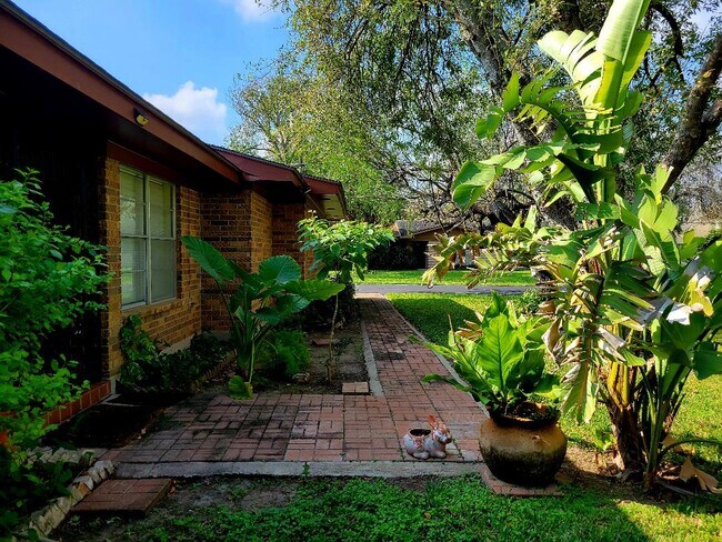 Foto del edificio - 43A N Coria St