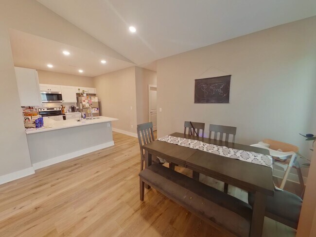 Foto del edificio - 4301 N Sandplum St