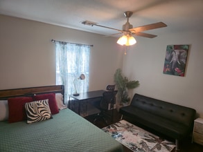 Building Photo - 6627 Foster St Building Photo - 6627 Foster St