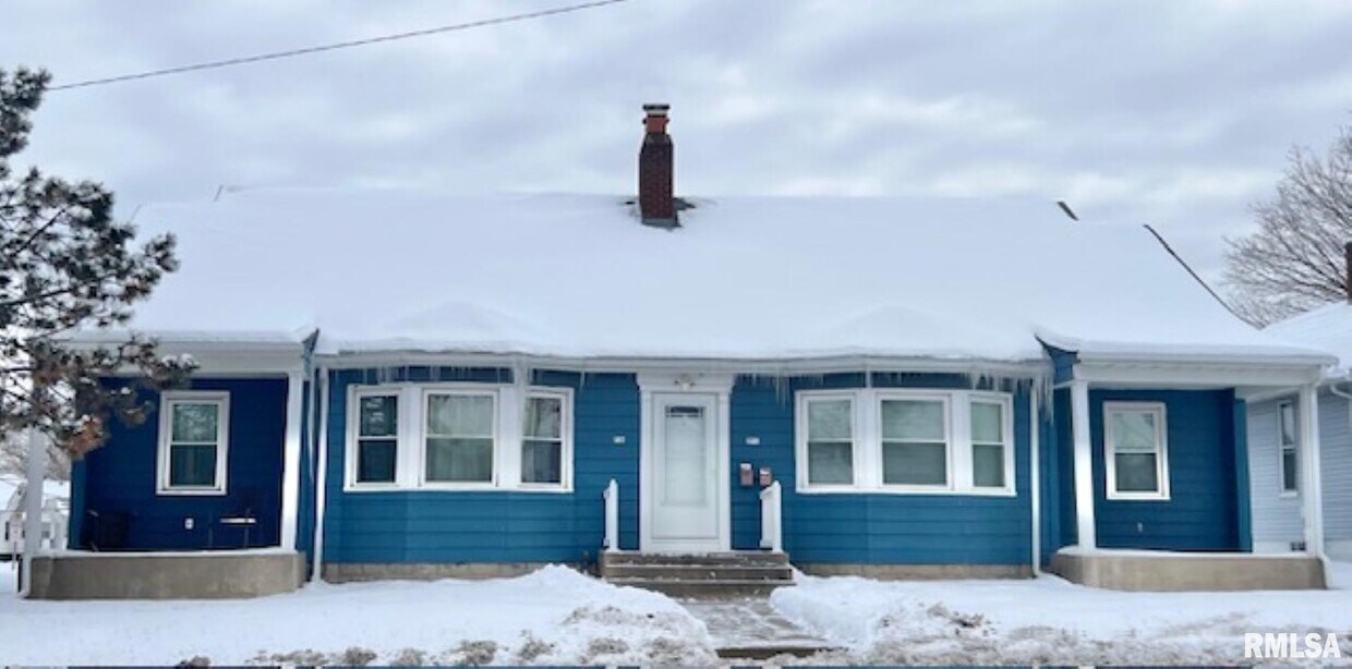 Primary Photo - 2133 N Division St