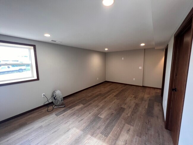 Building Photo - 110 Ridge Dr