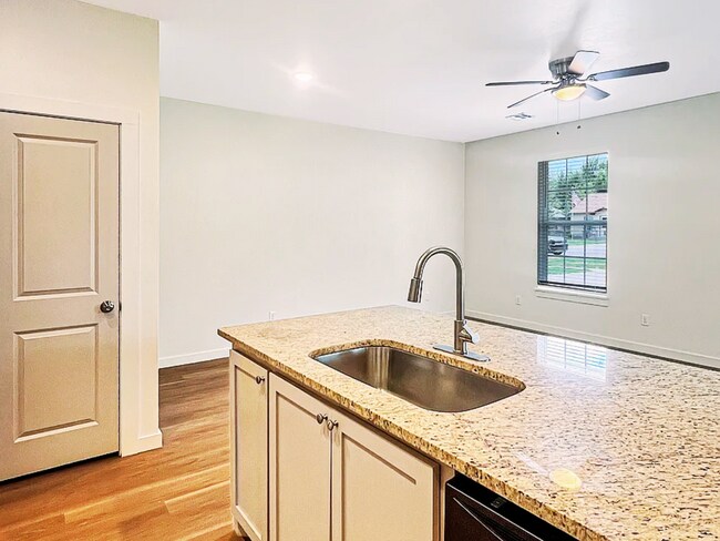 Building Photo - Welcoming & Brand-New 3-Bed Duplex Beauty ...