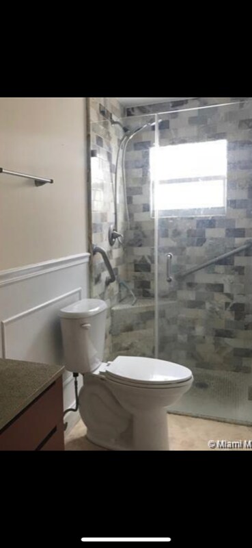 Foto del edificio - 357 Santander Ave