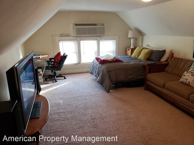 Foto del edificio - 6 br, 3 bath House - 830 Laramie St.