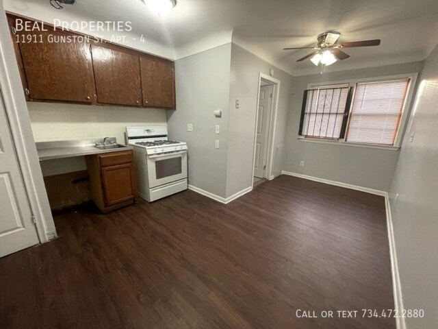 Foto del edificio - 11911 Gunston St