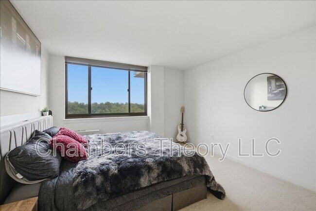 Foto del edificio - 4201 Cherry Hill Rd