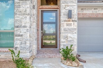 Building Photo - 30223 Gold Finch Pl