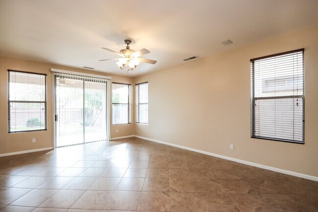 Building Photo - 2075 S Illinois Pl