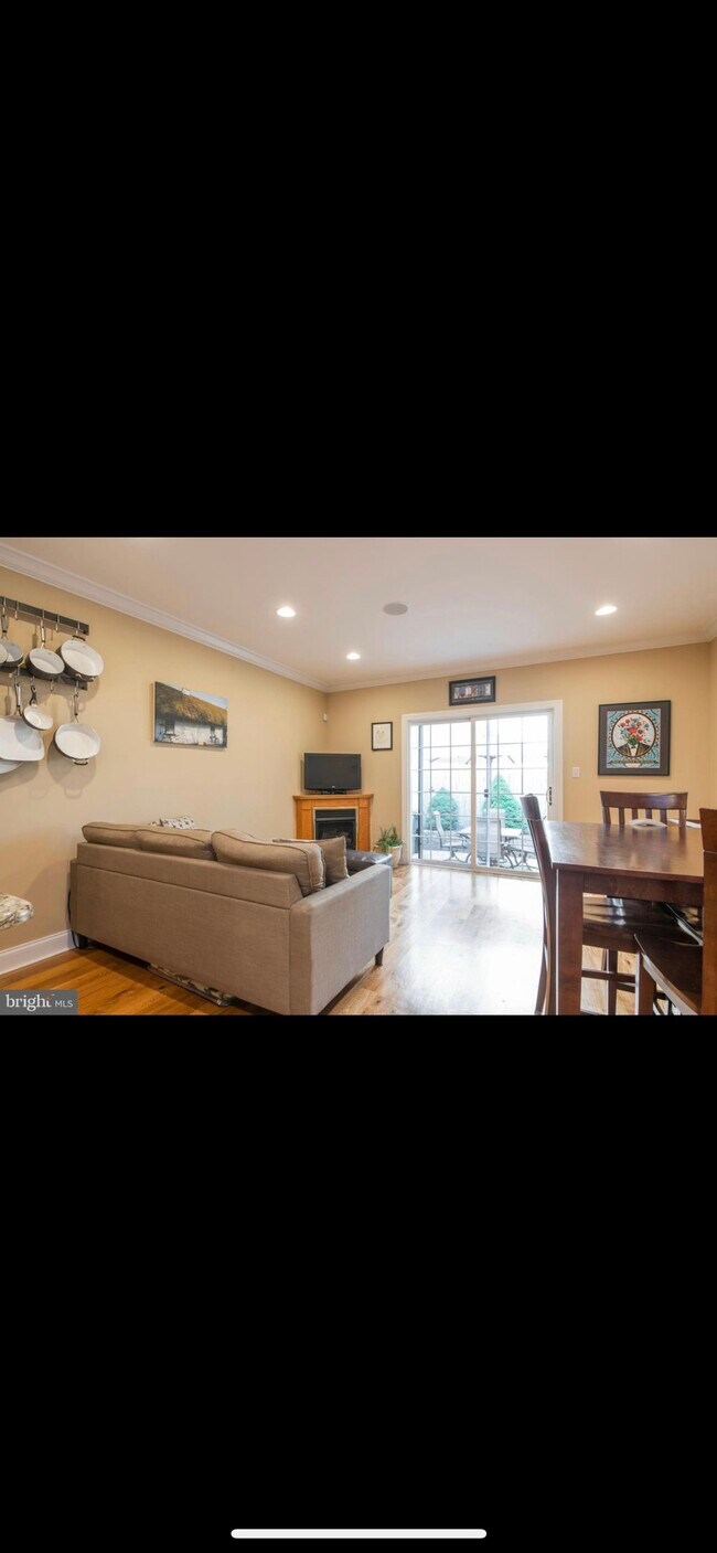 1st Floor Living Area - 920 S 20th St