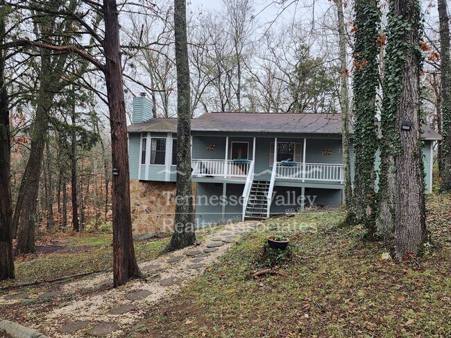 Foto del edificio - Right off of Asheville HWY 3-bedroom, 2-ba...