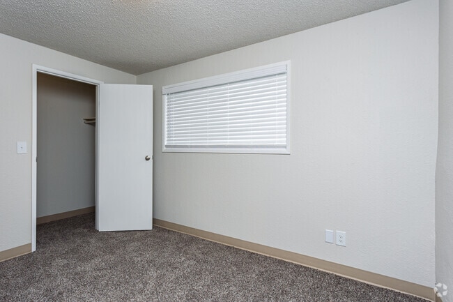 1BR, 1BA - 546SF - The Monroe