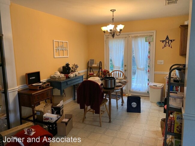 Building Photo - 3 br, 2 bath House - 112 Pine Ridge Trace