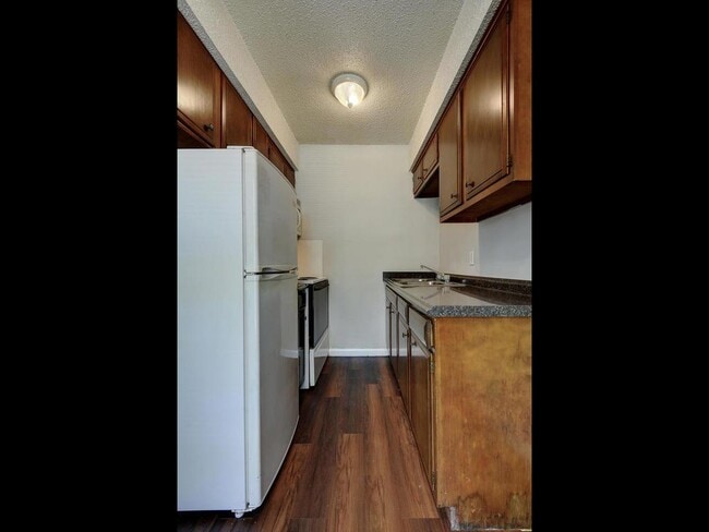 Building Photo - 4712 Depew Ave