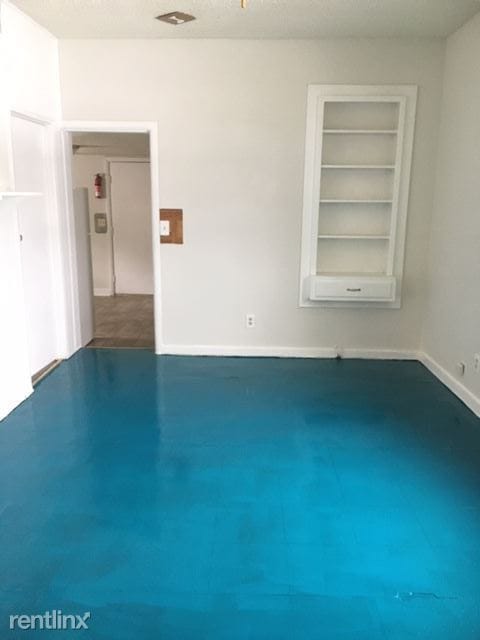 Foto del edificio - 3 br, 1 bath House - 109 S Grove St