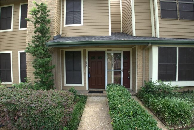 Building Photo - 17822 Kings Park Ln