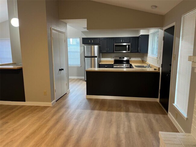 Building Photo - 23802 Hunter Spring Cir