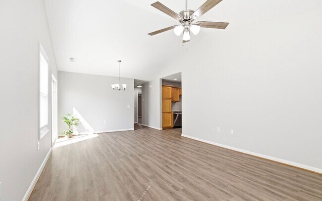 Foto del edificio - 2BR/2BA Patio Home for Rent w/Garage in Okolona!