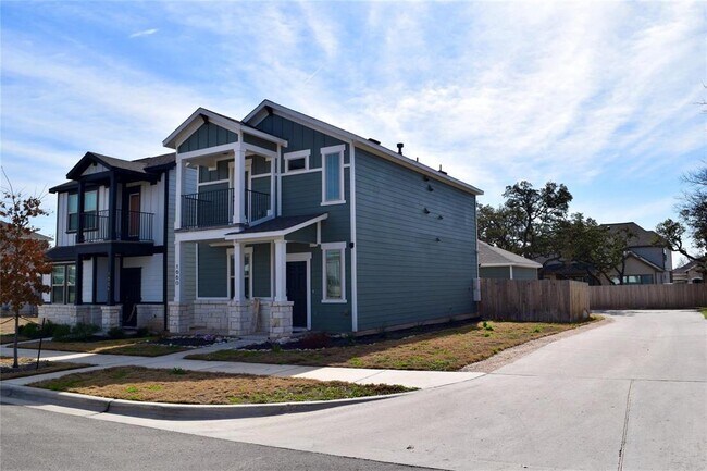 Building Photo - 1660 Fountain Bridge Dr