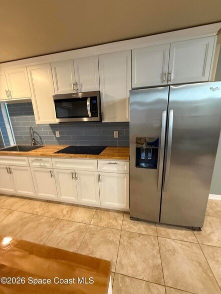 Foto del edificio - 483 Church St