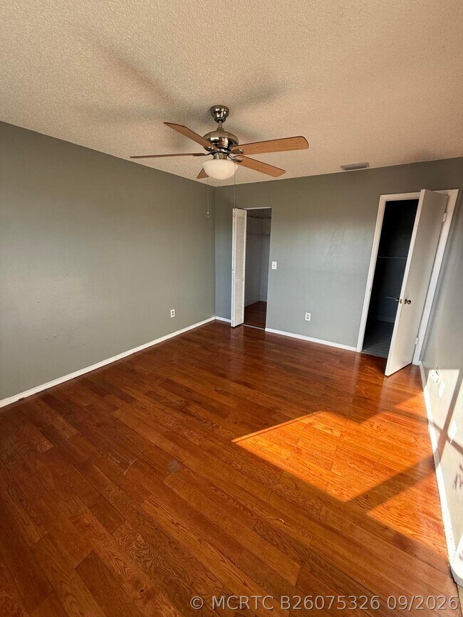 Foto del edificio - 20735 NE 8th Ct