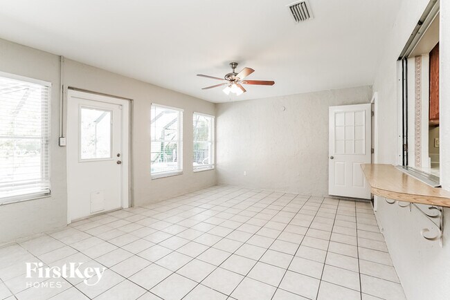 Foto del edificio - 3539 SW 5th St