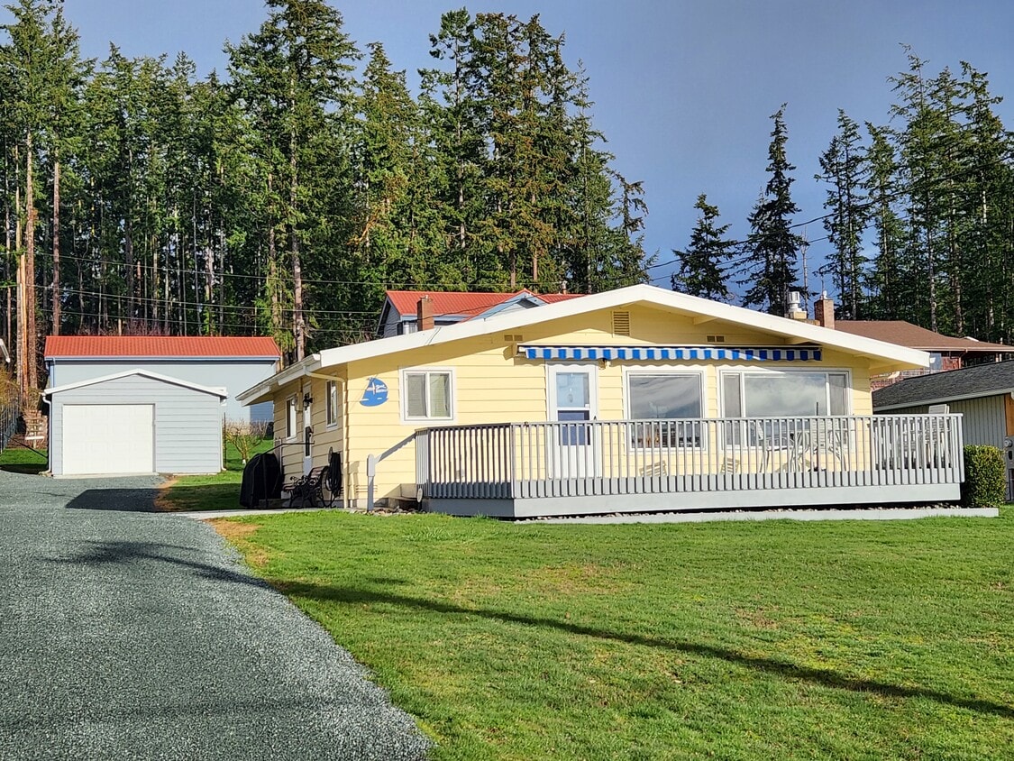 5559 Mutiny Sands Rd, Freeland, WA 98249 House Rental in Freeland, WA