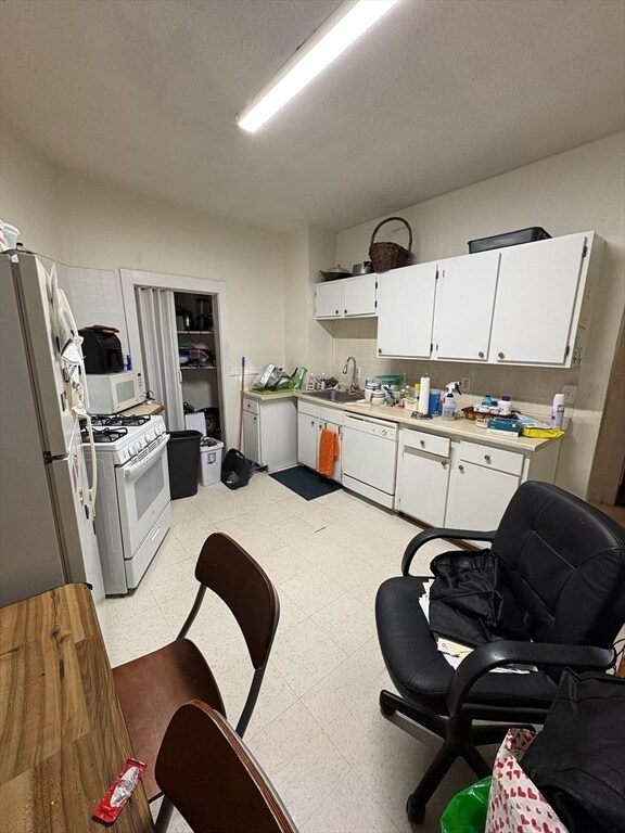 Foto del edificio - 12 Mt Pleasant Ave