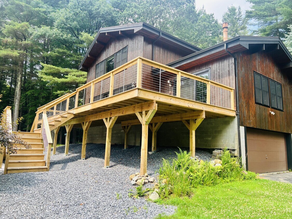 Foto principal - 324 Plank Rd