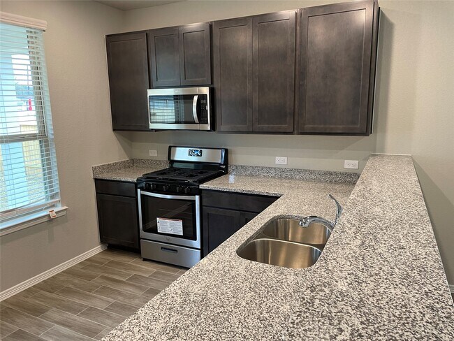 Foto del edificio - 822 Redinger Ridge Dr