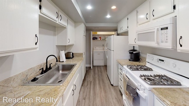 Foto del edificio - 3138 Little Mountain Dr