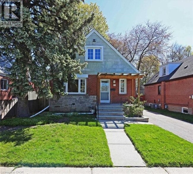 Building Photo - 131 Presley Ave