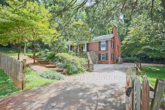 Building Photo - 1626 Brandywine Dr