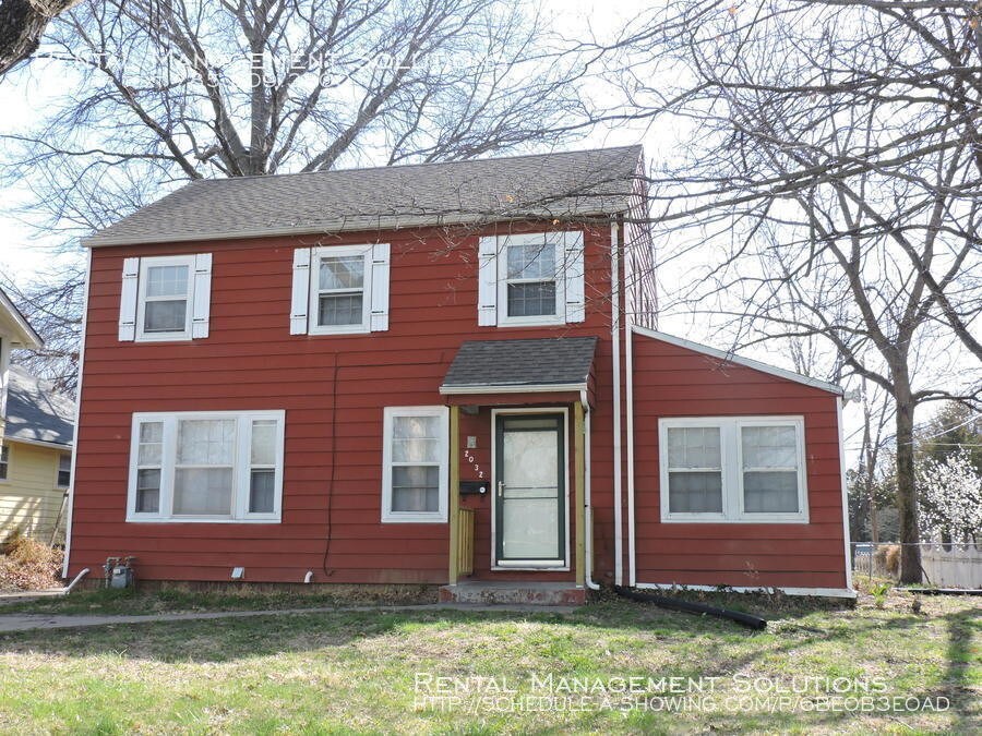 2032 SW Washburn Ave, Topeka, KS 66604 House Rental in Topeka, KS