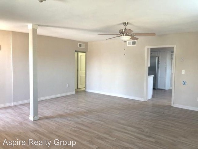 Foto del edificio - 2 br, 1 bath House - 377 N 14th Street