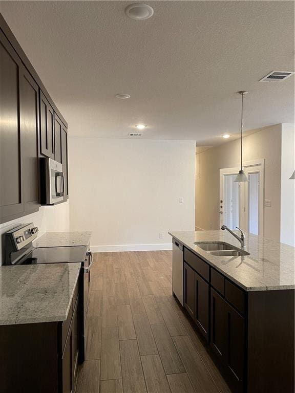Foto del edificio - 624 Parkline Dr