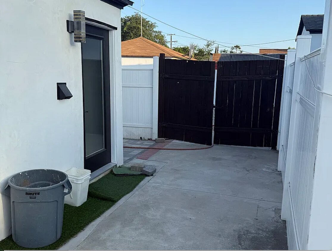 Foto principal - 7538 Gaviota Ave
