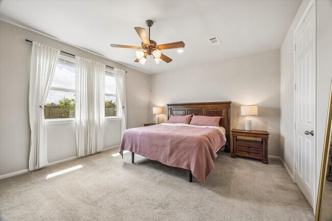 Foto del edificio - 13317 Emerald Mallard Dr